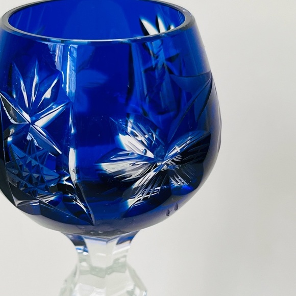 Vintage cobalt blue cut drinking glasses of 6 - Picture 7 of 13